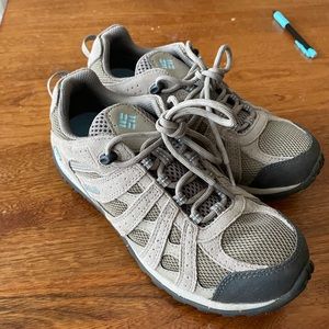 Women’s Columbia Hiking Shoes 6.5